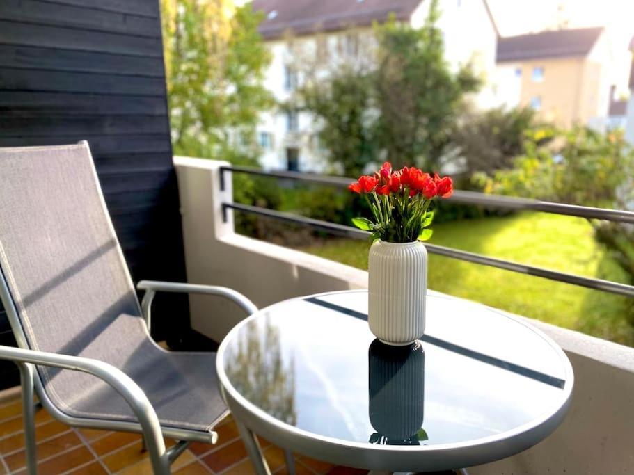 Top-Apartment Mit Parkplatz Und Balkon Reutlingen Exteriör bild